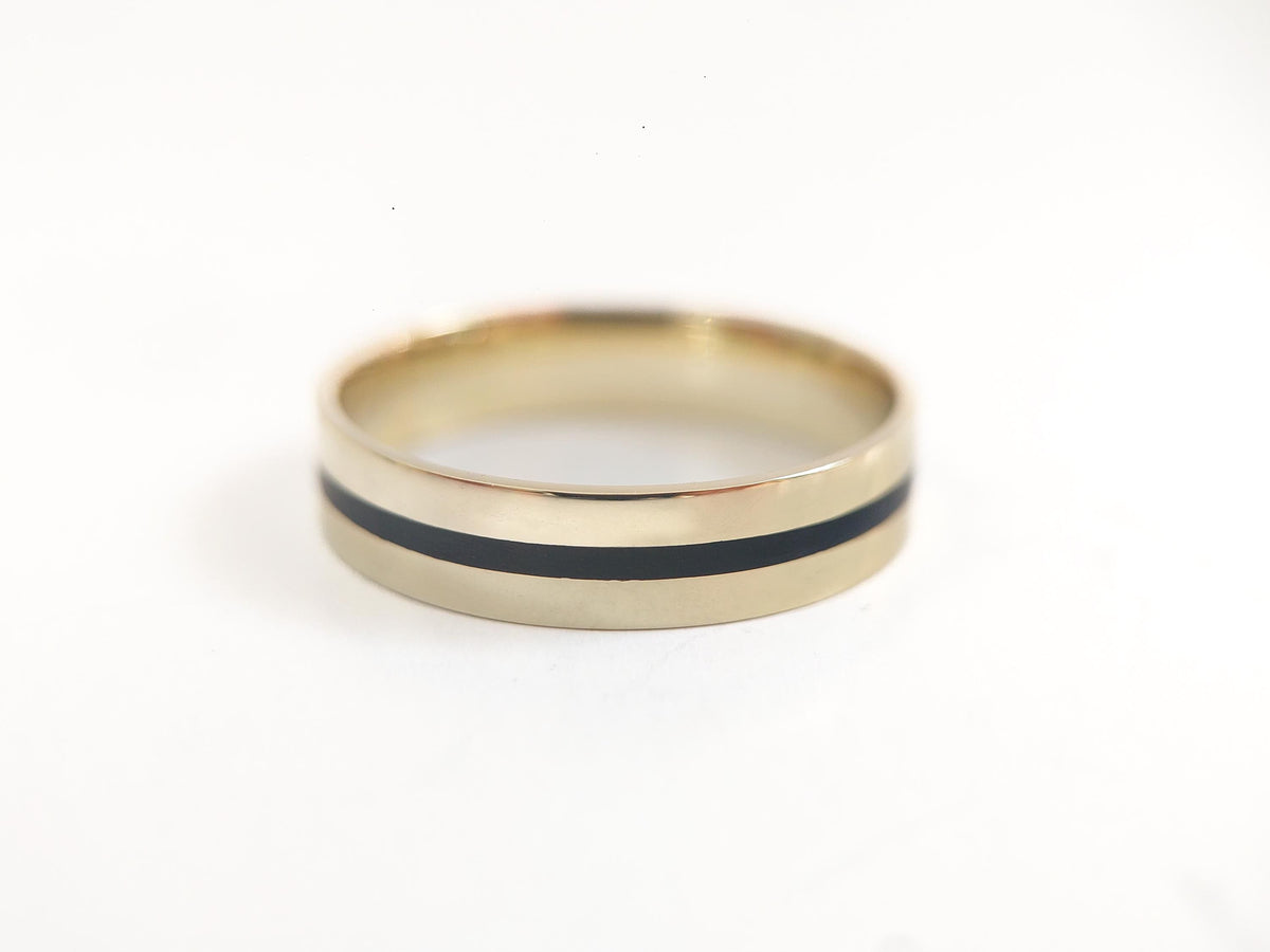 Gold Jet Ring - 1mm Inlay
