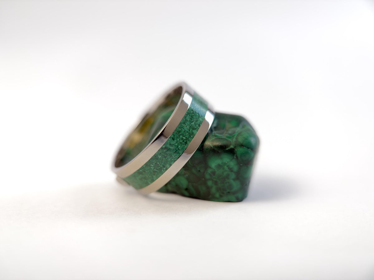 Platinum Malachite Ring - Centered Inlay