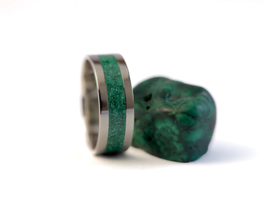 Platinum Malachite Ring - Centered Inlay